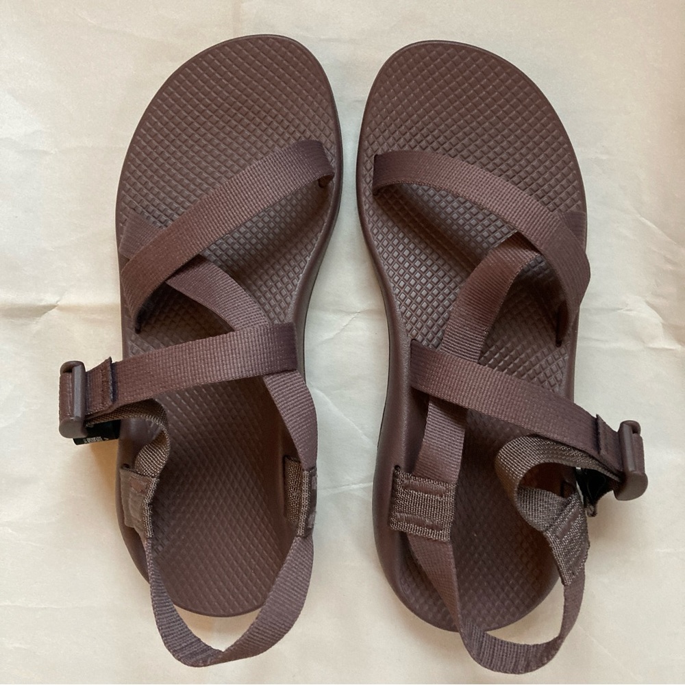 NWOT Chaco Z1 Classic - 10W - Peppercorn
